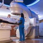 Женщины- радиационные онкологи в США зарабатывают меньше коллег-мужчин